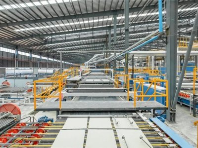 藤县定调建陶产业新路径：严控产能增量，聚焦“腾笼换鸟”做强百亿集群