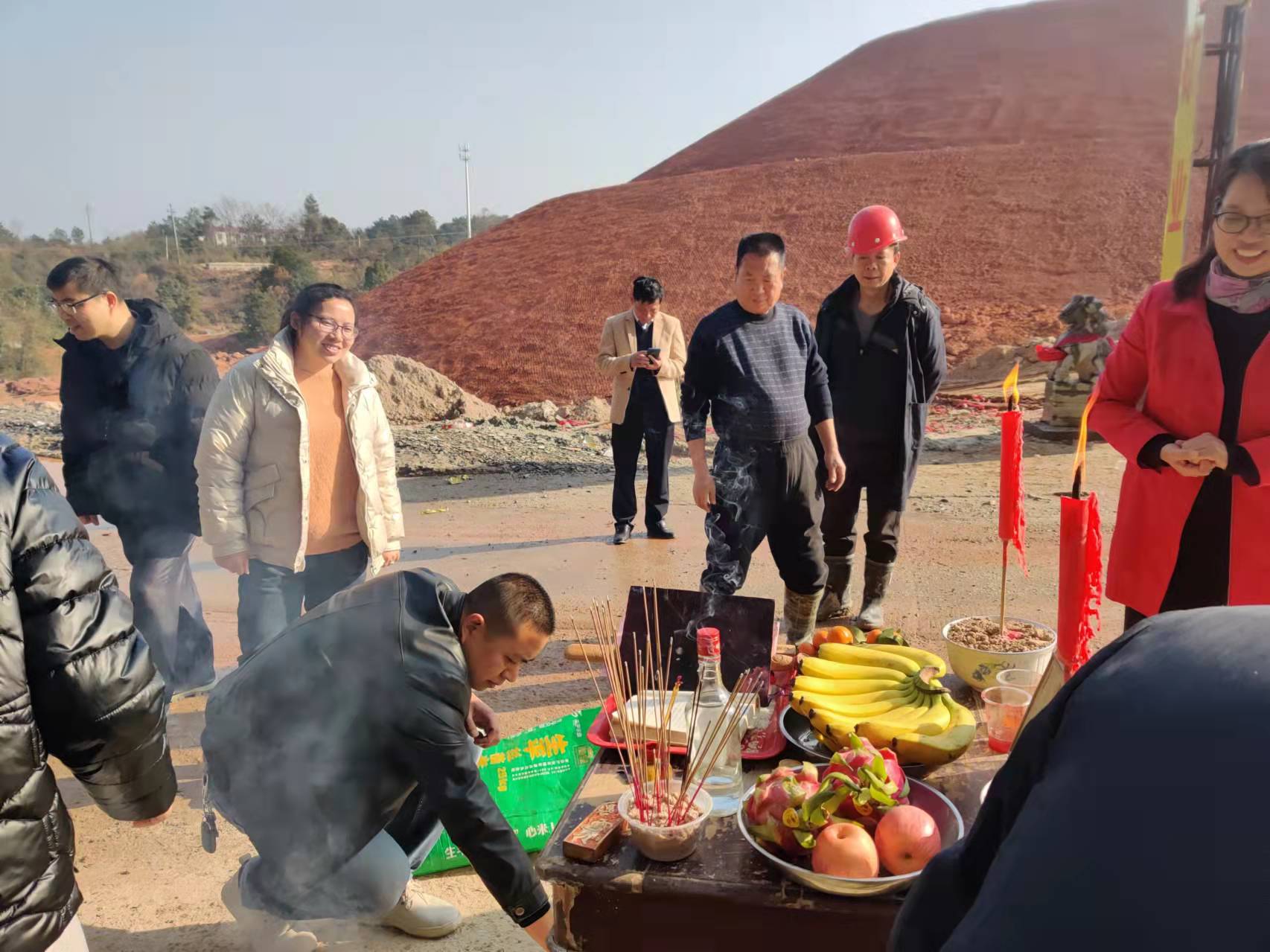 公司新大门正式落成！(图2)