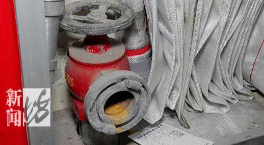 上海一小区发生火情，490个消防栓竟全部没水！居民吓出冷汗……-图4