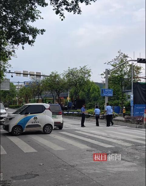 柳州地震安置点已安置7000余人，居民：昨天白天发生了小地震，所以晚上开着门睡觉，凌晨再次地震后迅速逃生-图1