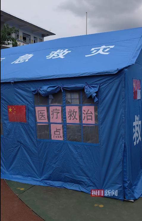 柳州地震安置点已安置7000余人，居民：昨天白天发生了小地震，所以晚上开着门睡觉，凌晨再次地震后迅速逃生-图4