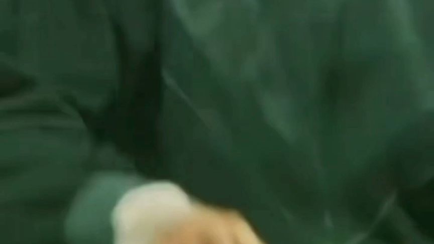 上次听这么押韵的还是“庆祝的酒已经为你开好……”