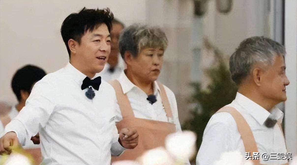 钱再多有什么用?51岁百亿影帝黄渤现状曝光,蓝盈莹说的半点没错-图3