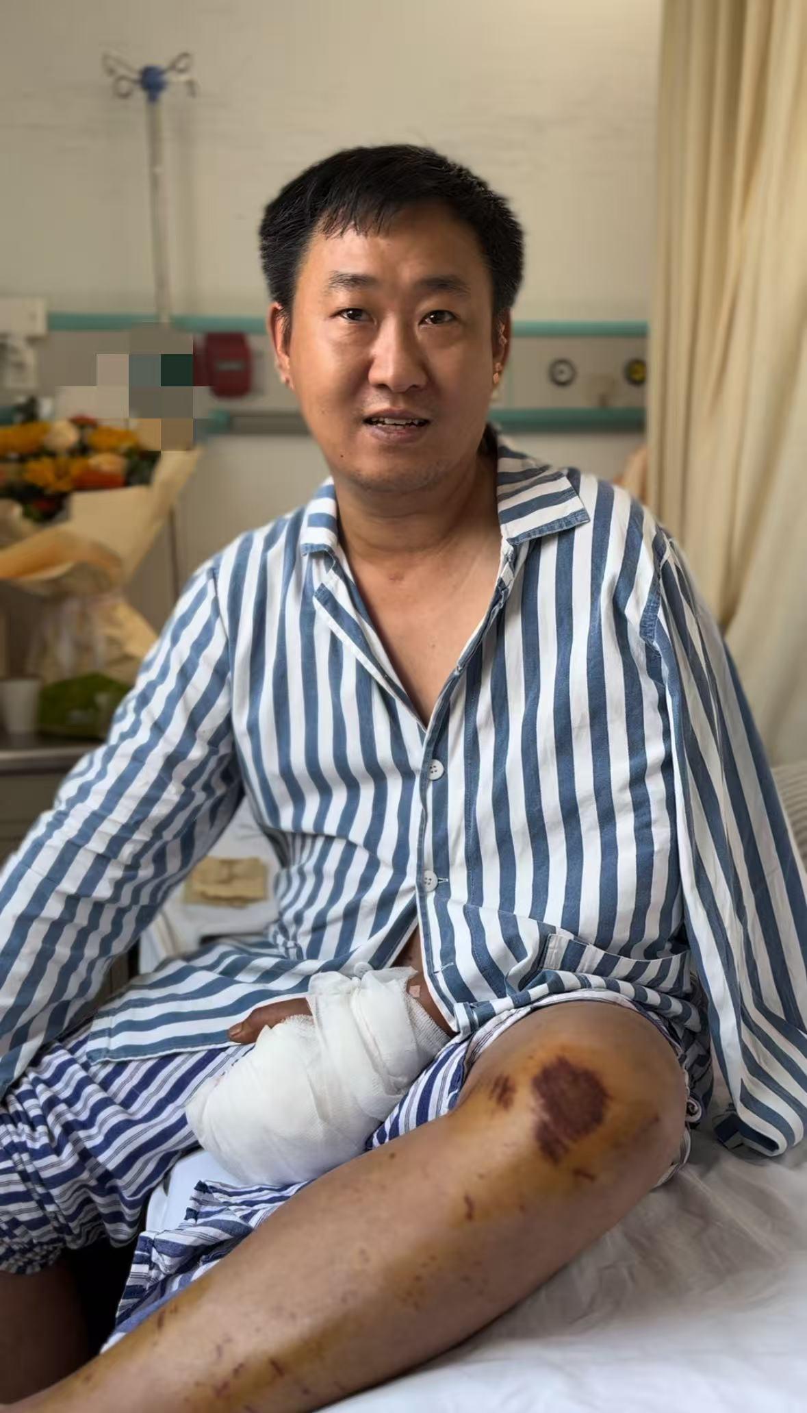 重庆暴雨细节:男子救丈母娘被洪水冲走,厂房老板带两条狗游泳逃生-图2